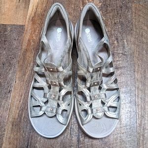 Bzees Fisherman Sasha Wedge Sandals